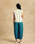 Ruffle Collar Sleeveless Shirt