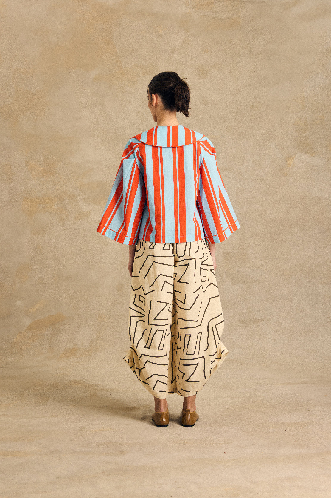 Wide-Leg Pants With Side Gathered Detail