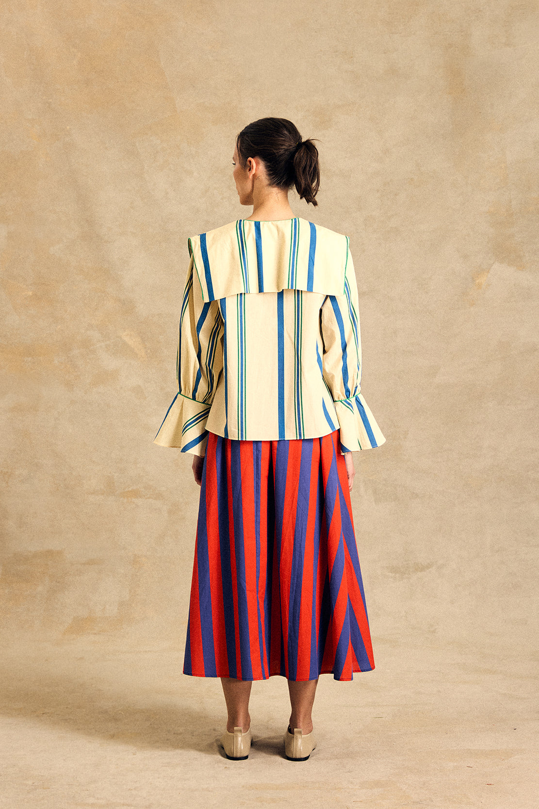 Elastic Waist Midi Skirt