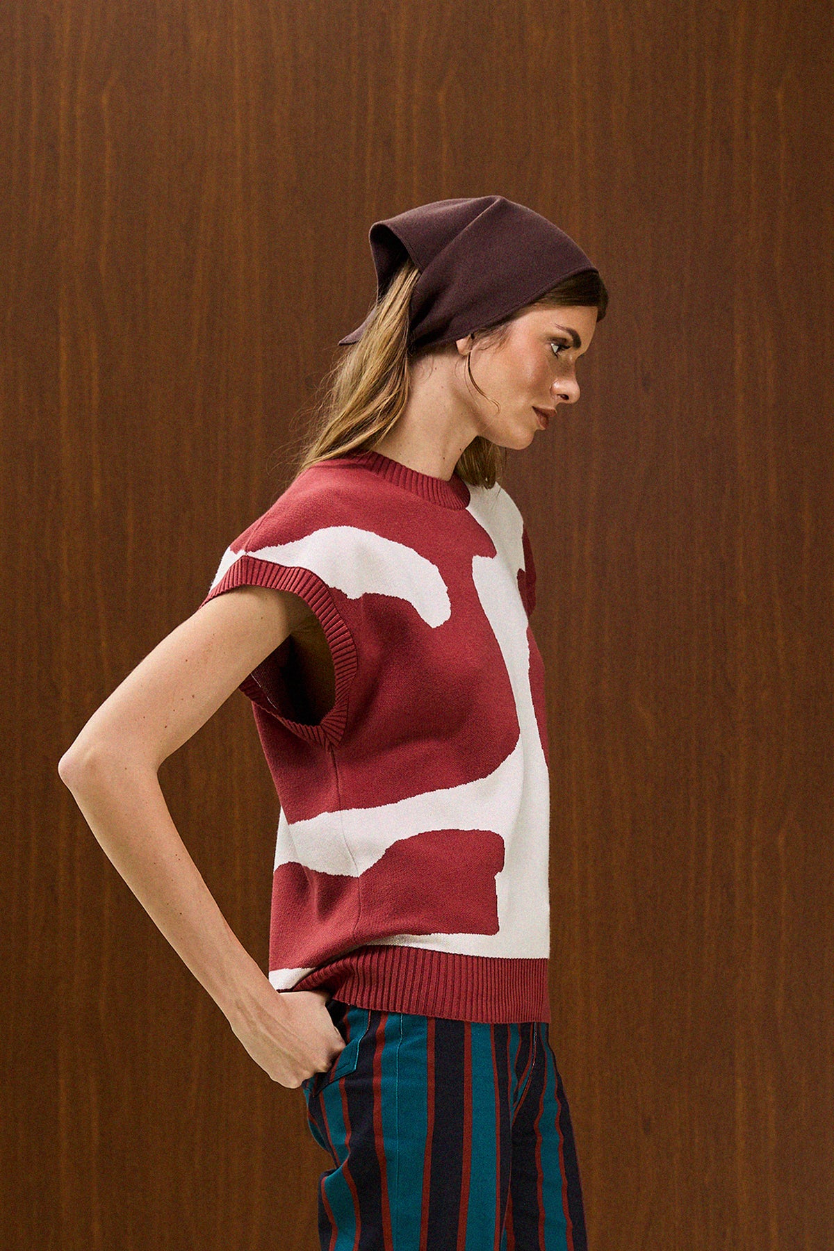 Printed Crew Neck Knit Vest