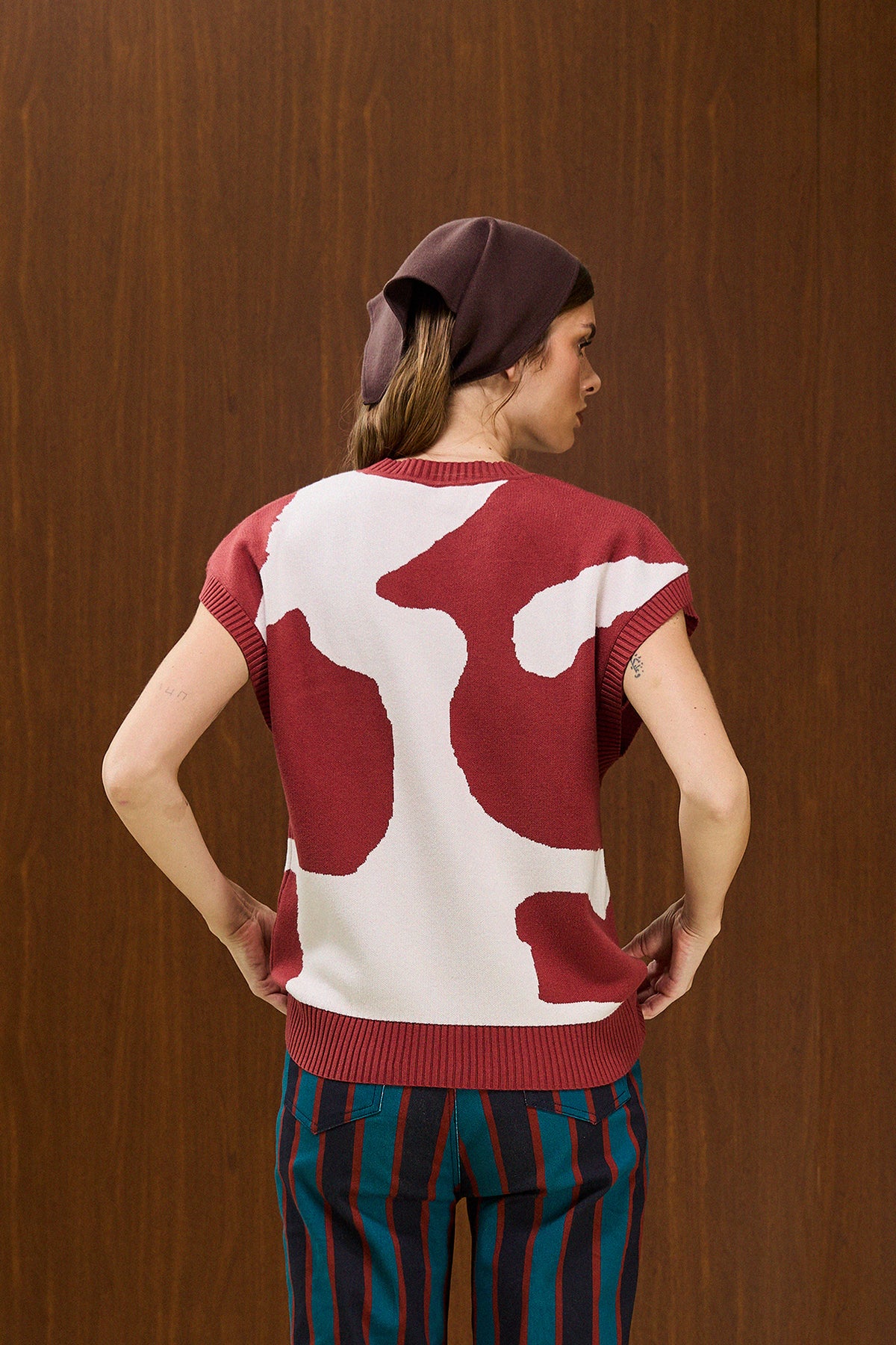 Printed Crew Neck Knit Vest